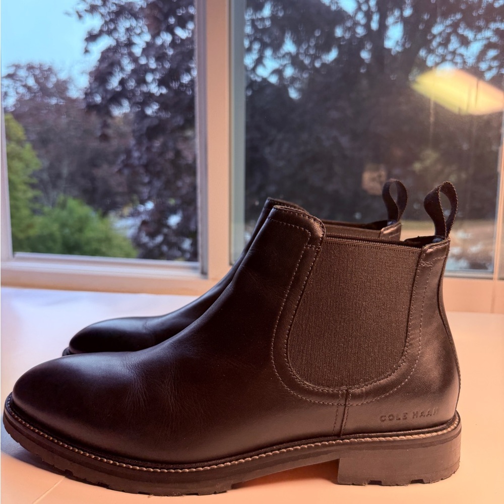 COLE HAAN MENS BLACK BERKSHIRE LUG CHELSEA BOOT SIZE 8 MEDIUM - Picture 13 of 14